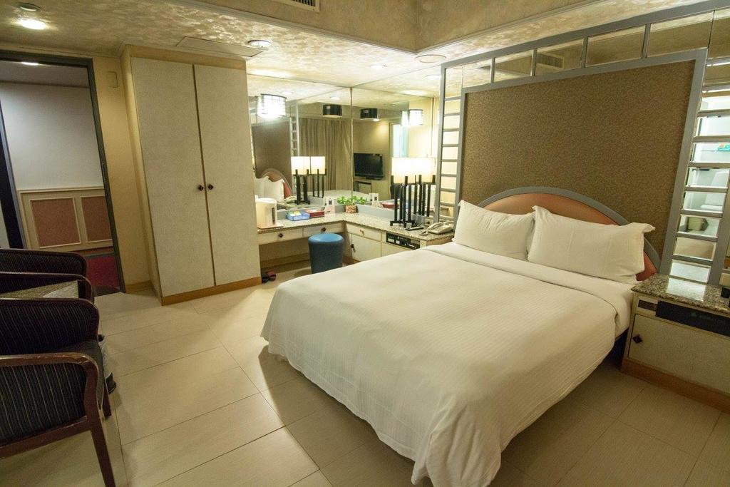 Katherine Plaza Hotel Kaohsiung Eksteriør bilde